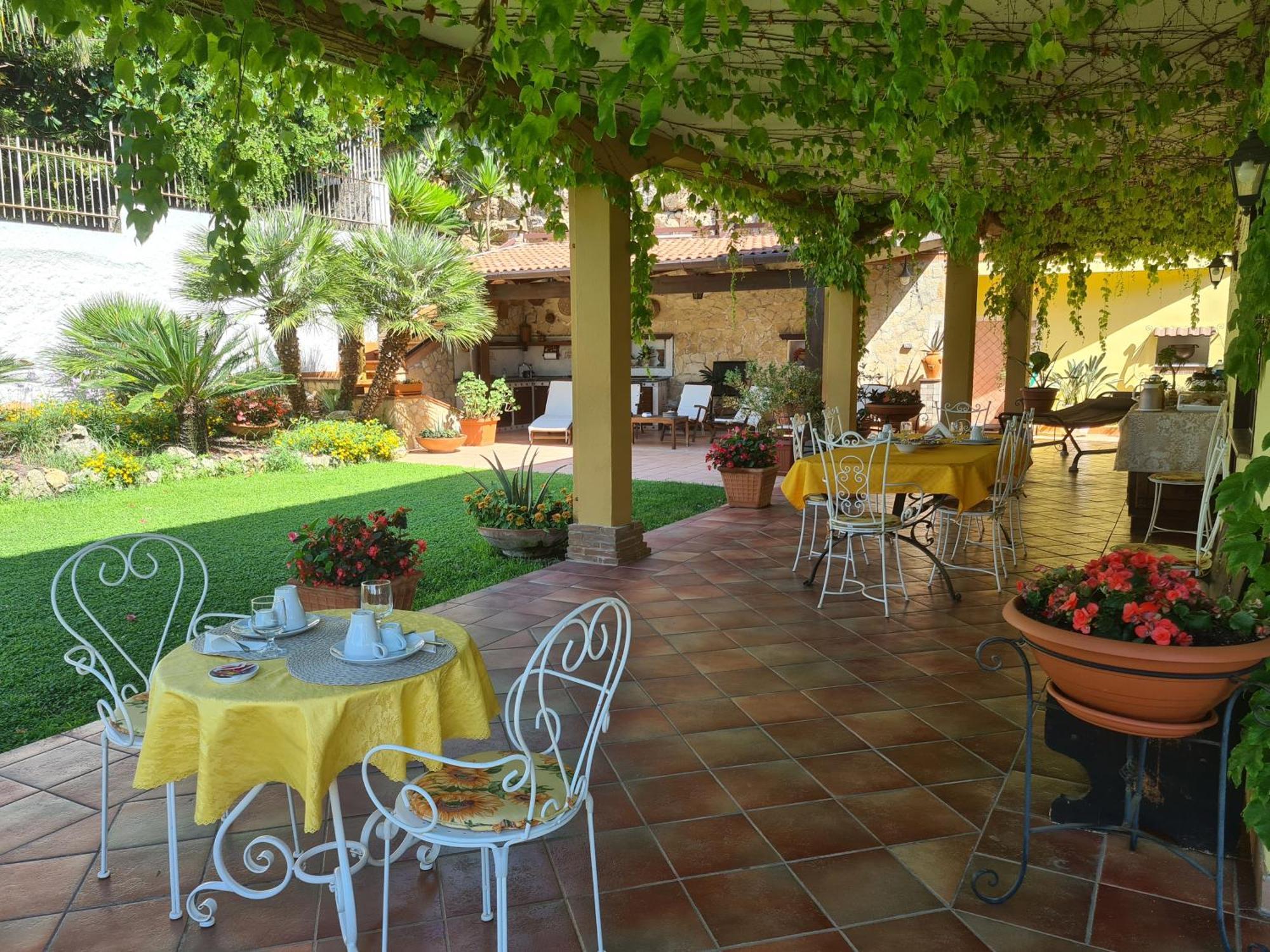 Villa Olga B&B Formia Bagian luar foto