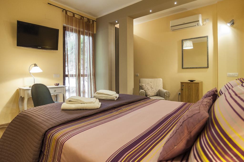 Villa Olga B&B Formia Bagian luar foto